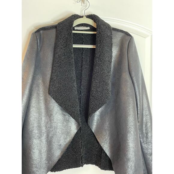 Rinascimento Jacket Medium Black Faux Leather Sherpa Lined Moto Waterfall Drape - Picture 2 of 7